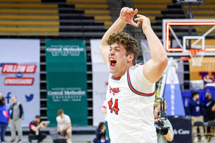 Jefferson City Vianney Missouri boys basketball March 13 2024 Nate Latsch 27004